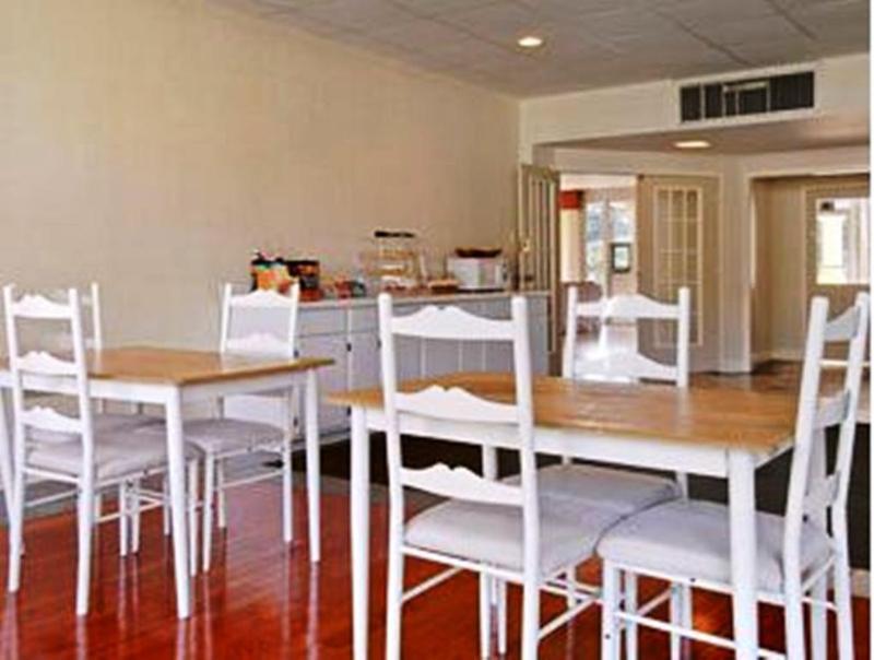Super 8 By Wyndham Hardeeville - Savannah North Luaran gambar